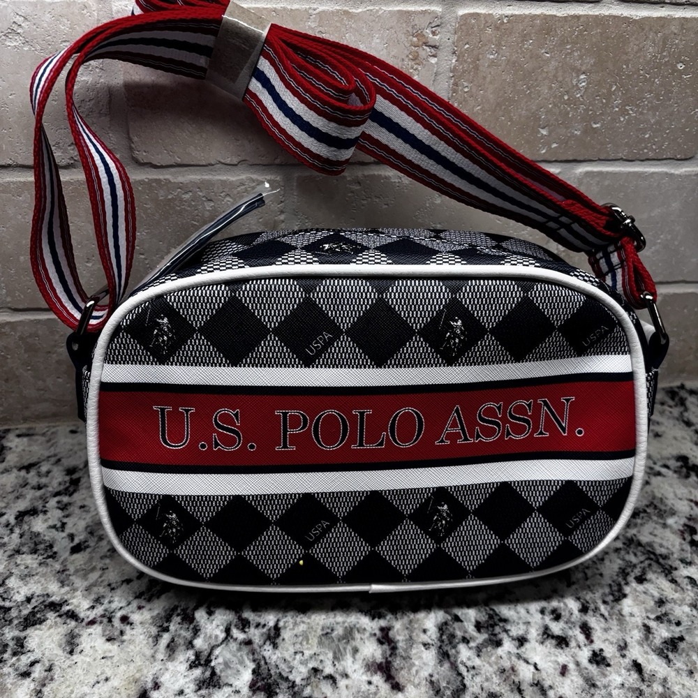 NWT U.S. POLO ASSN. Diamond Stripe Crossbody Grey One Size Blue/Red/White‎